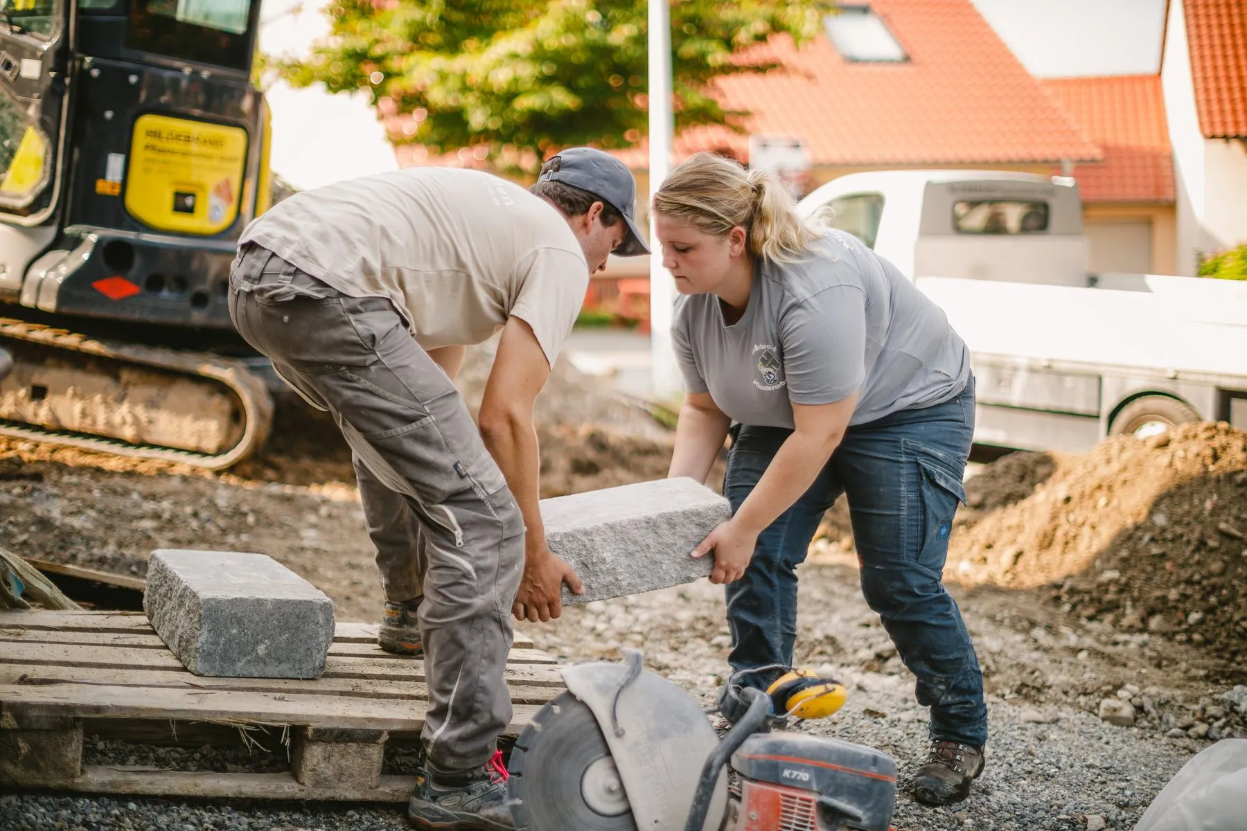 Unser Team bei der Arbeit – Foto 3 von 6